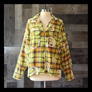 NWT! BDG Urban Outfitters plaid button up flannel shirt small Yin Yang skater